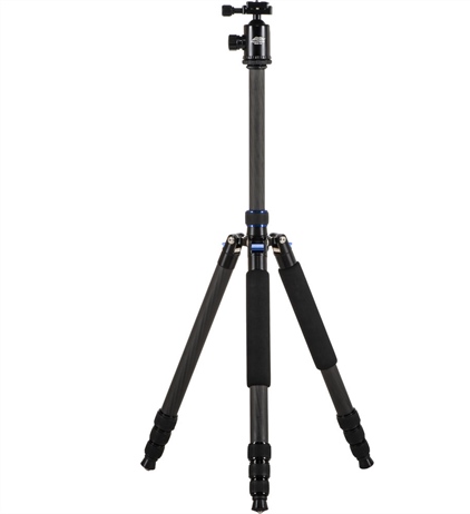 Deal: Davis & Sanford Traverse Carbon Fiber Tripod & Head