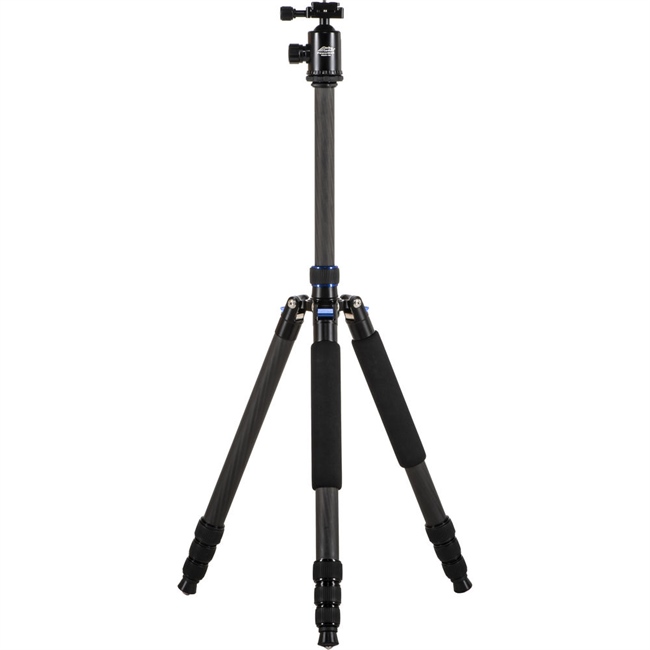 Deal: Davis & Sanford Traverse Carbon Fiber Tripod & Head