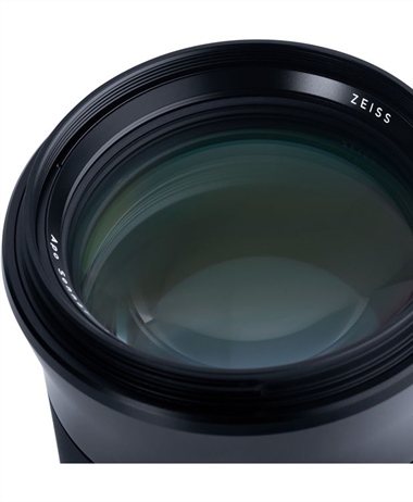 Zeiss Otus 100mm f/1.4 Review