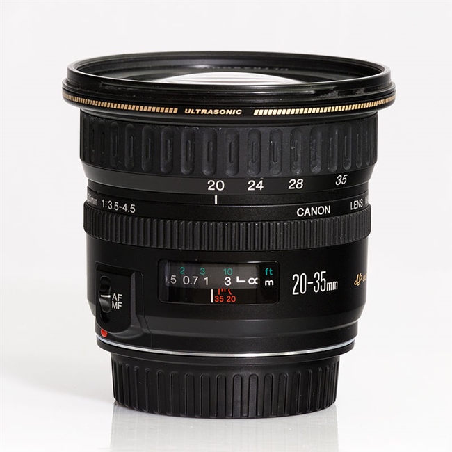 Canon looking at possibly a Canon RF 20-50mm F4-5.6 consumer zoom?