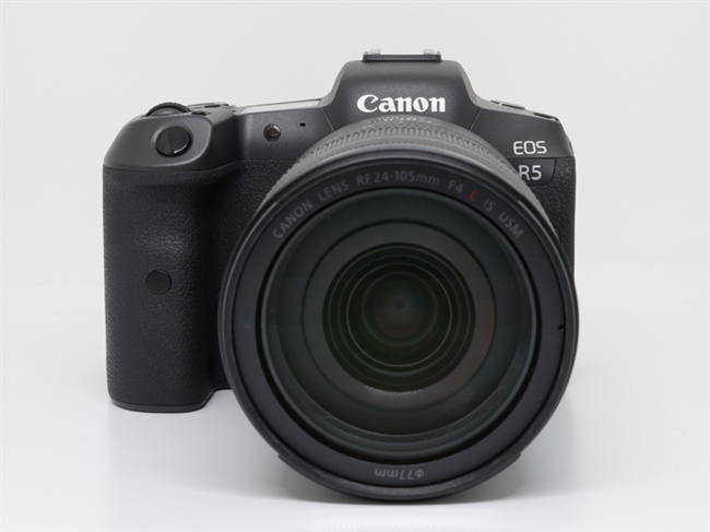 New detailed photos of the Canon EOS R5