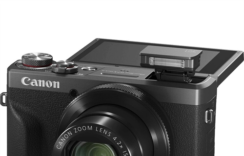 Canon Celebrates the 30th PowerShot Anniversary with a limited edition...