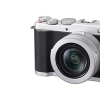 The New Panasonic Lumix L10 and Canon’s Glaring Compact Vacuum