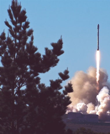 Canon and others fire up small-rocket missions