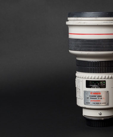 Lensrentals: Canon’s Holy Grail – Using the Canon 200mm f/1.8 L USM