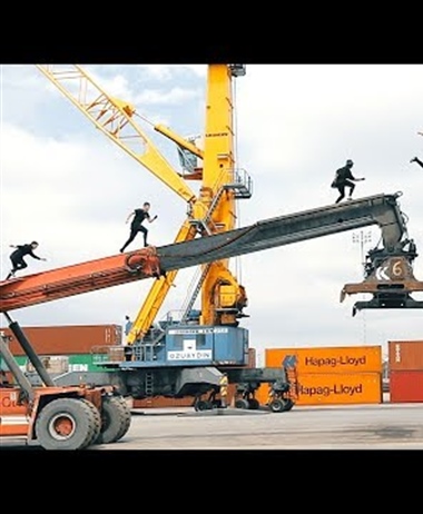 Canon Crossing Continents - Parkour and Moving Obstacles