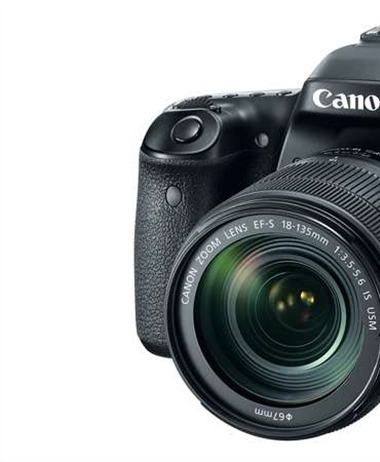 Trick or Treat: Great deals on Canon's 80D